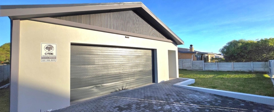 4 Bedroom Property for Sale in Franskraal Western Cape